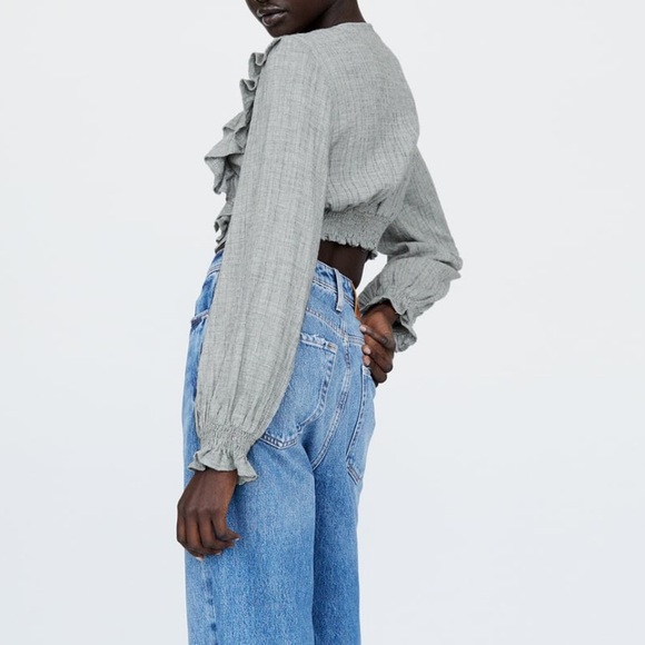 NWT Ruffled crop top small gray - Picture 6 of 6